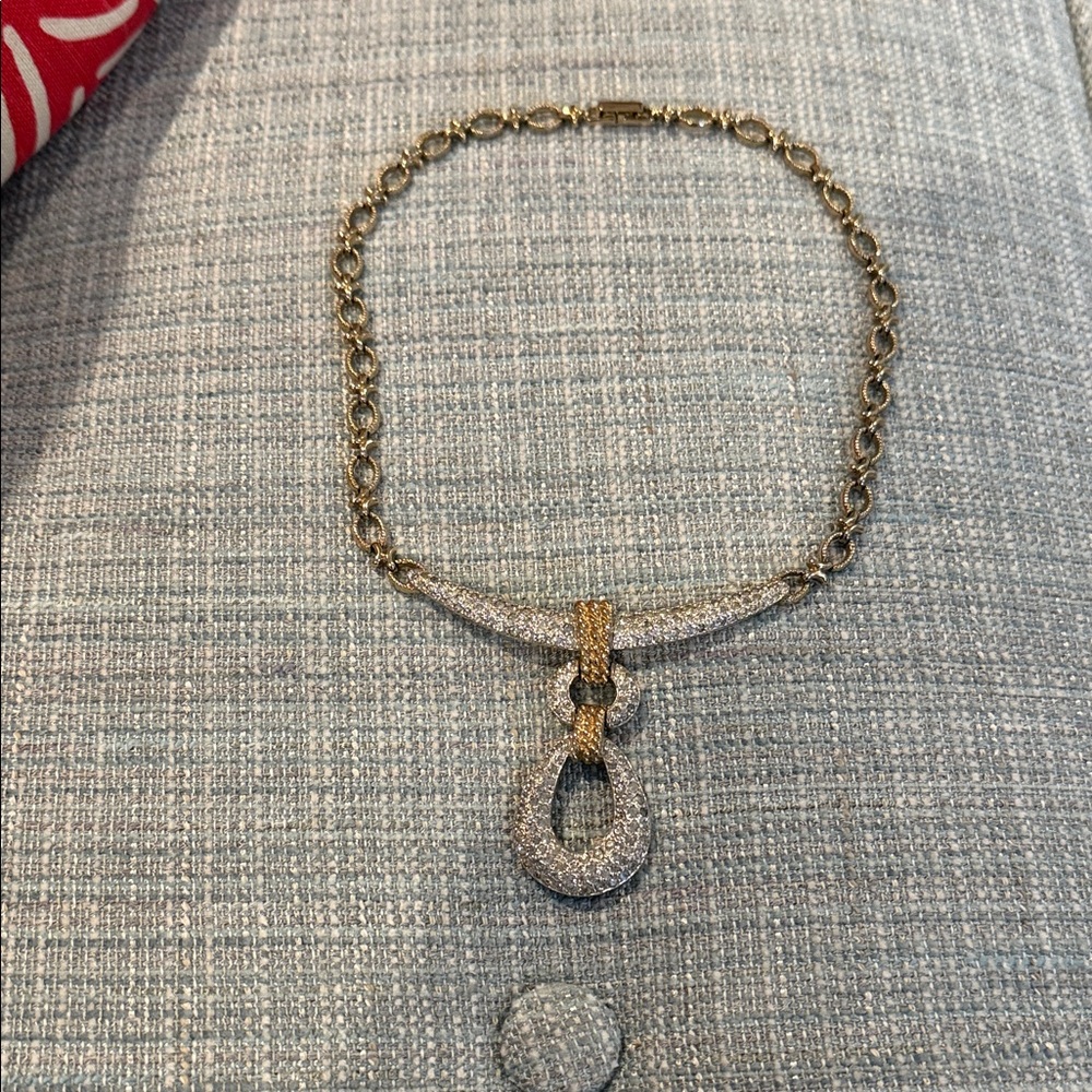 Gorgeous necklace